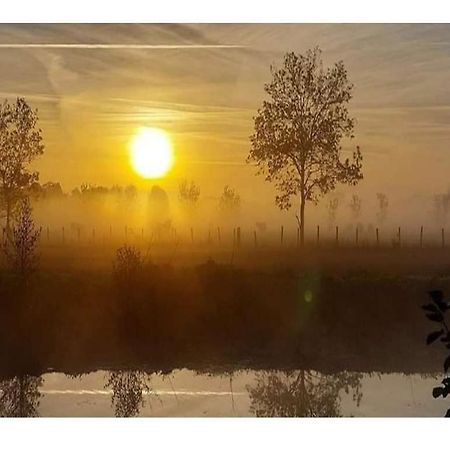 La Grange a Mémé, en pleine nature, Chaix Extérieur photo
